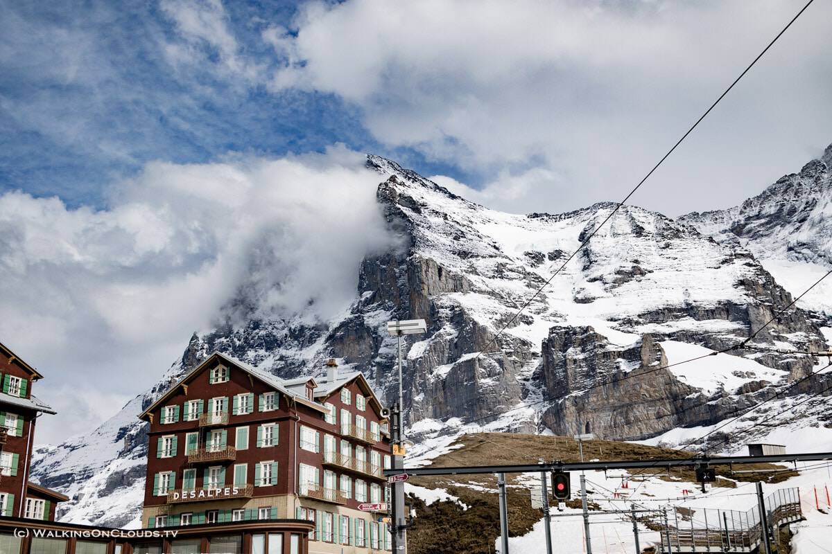 Schweiz - Rundreise - Bern und Interlaken mit SkyWork Airlines -