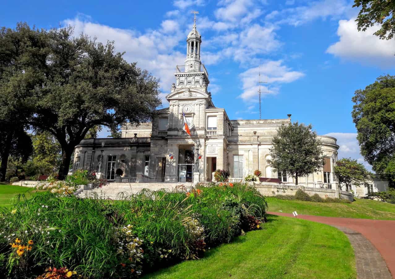 Cognac die kleine Stadt in Frankreich - hier dreht sich alles um Cognac