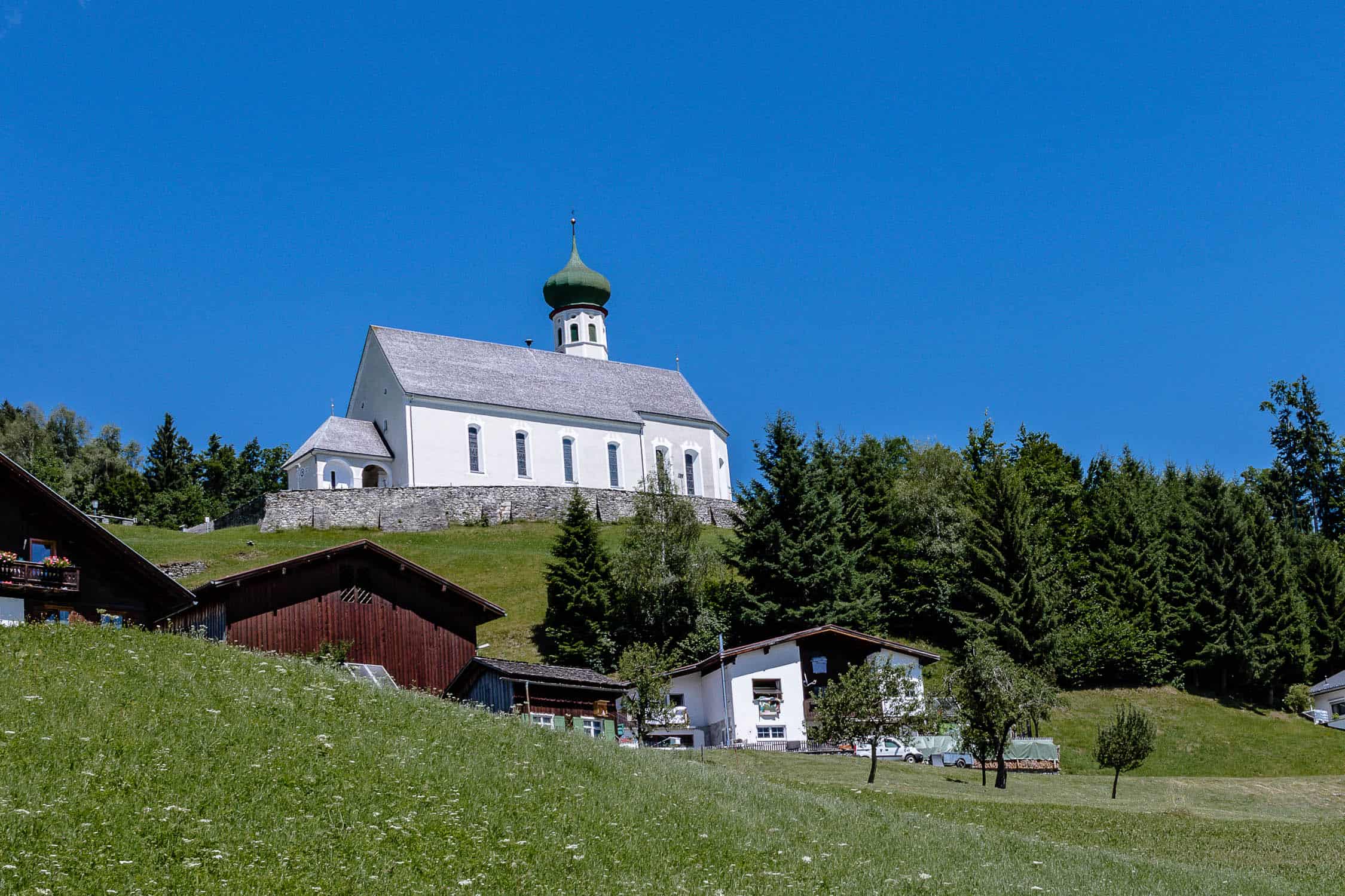 Montafon südlichstes Tal in Vorarlberg ist Sommer wie Winter ein schöner Urlaubsort. Schruns ist idealer Ausgangspunkt zum Wandern, Mountaunbiketouren, Klettern,