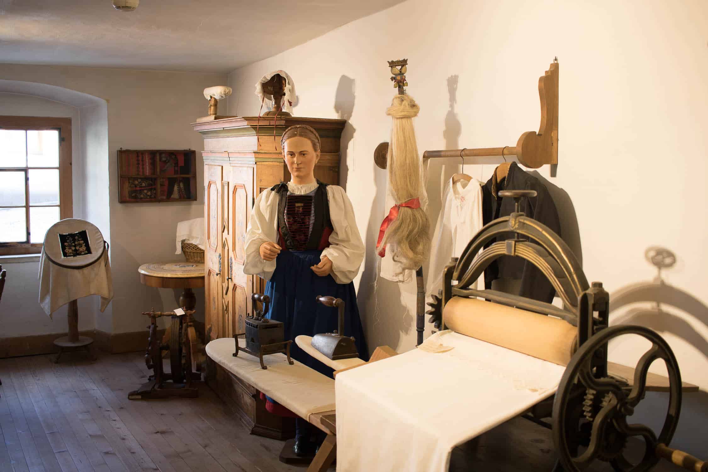 Montafon südlichstes Tal in Vorarlberg ist Sommer wie Winter ein schöner Urlaubsort. Schruns ist idealer Ausgangspunkt zum Wandern, Mountaunbiketouren, Klettern,