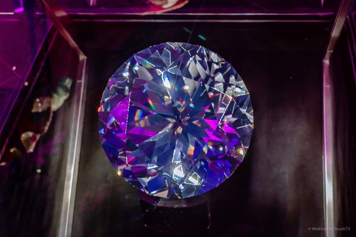 Swarovski, Kristallwelten, Wattens, Schatzkammer, Kristallwolke, Irrgarten, Spielturm, Objektive, Store, Kristalldom, Blaue Halle, Daniels, Travel Blog, Best Ager