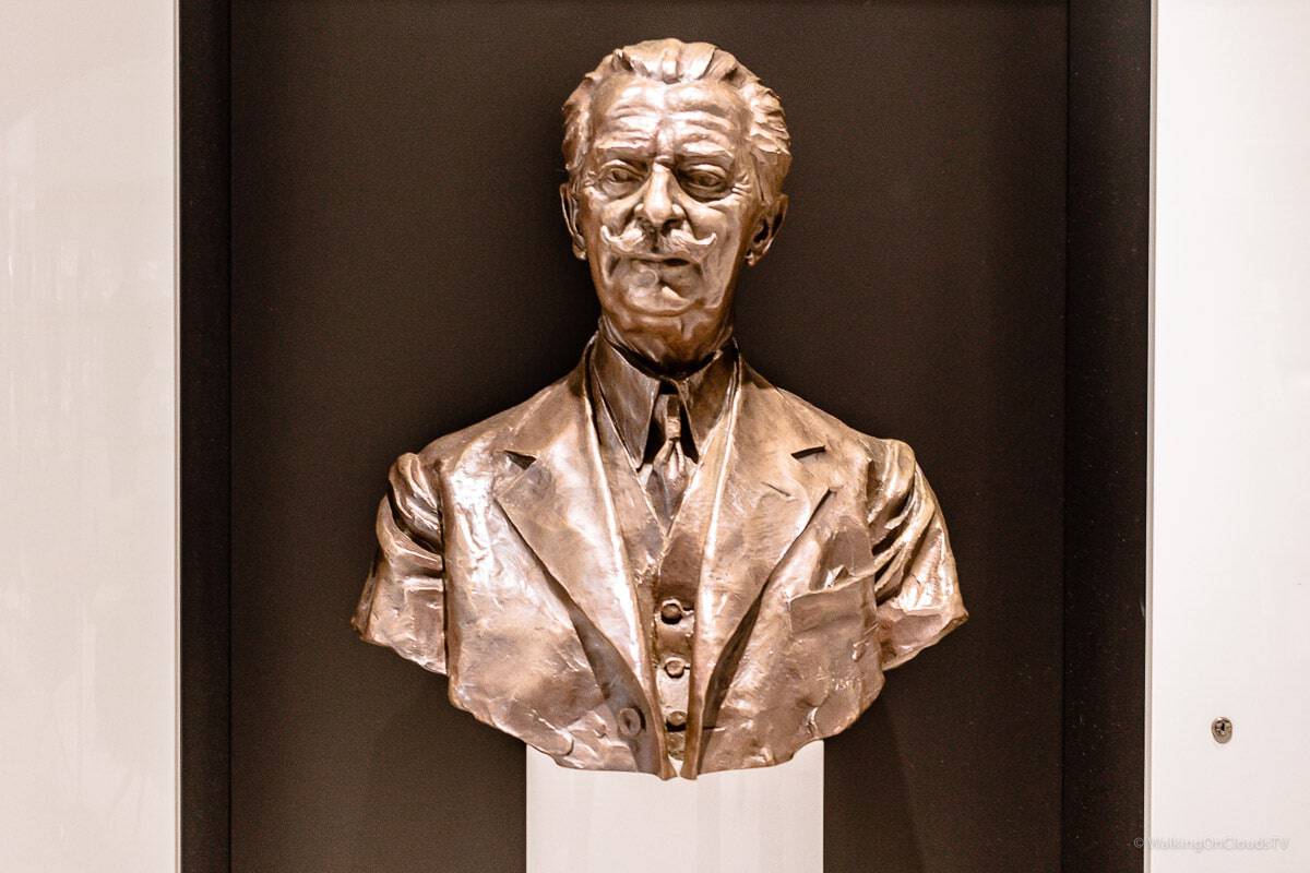 Swarovski, Kristallwelten, Wattens, Schatzkammer, Kristallwolke, Irrgarten, Spielturm, Objektive, Store, Kristalldom, Blaue Halle, Daniels, Travel Blog, Best Ager