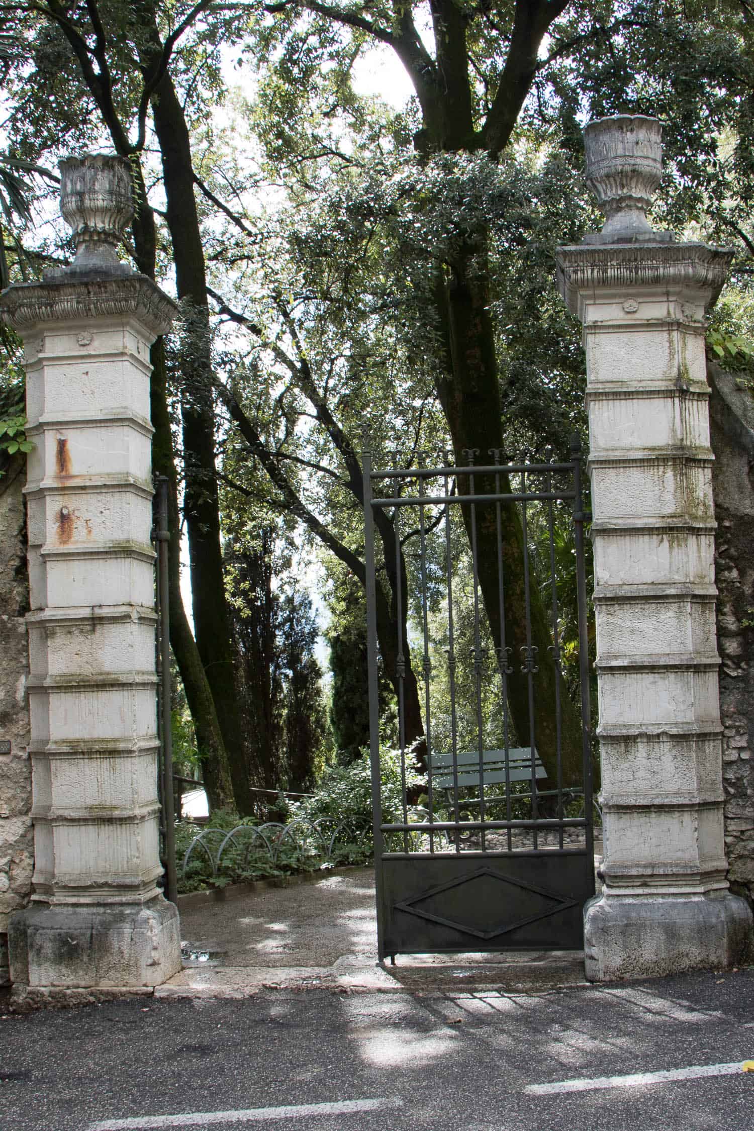 Arco am Gardasee ideal zum Wandern und Radfahren, Trentino, Italien, Burg Arco, Olivenhaine, Olio Cru, Rainer Maria Rilke Promenade, Parco Arciducale Arco,