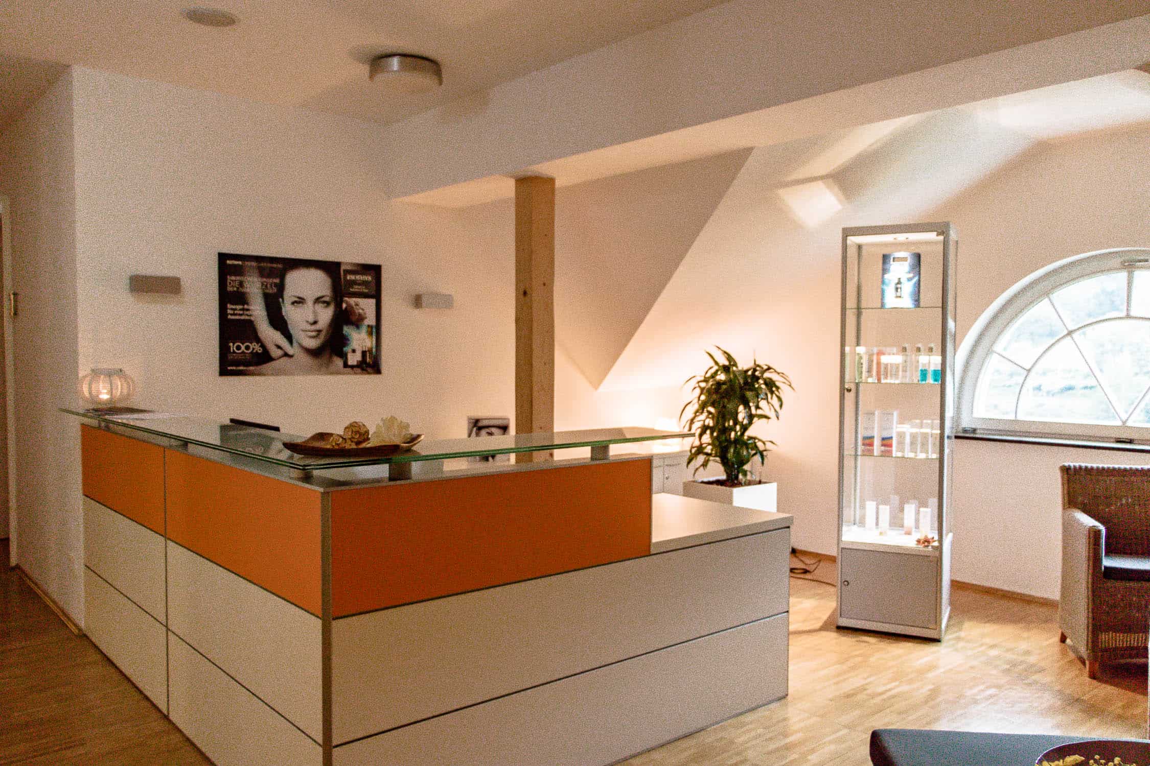 Das fünf Sterne Hotel Elbresidenz in Bad Schandau liegt direkt an der Elbe in der Sächsischen Schweiz, Wellness, Fitness, Tagungshotel, gehobene Gourmet-Küche,