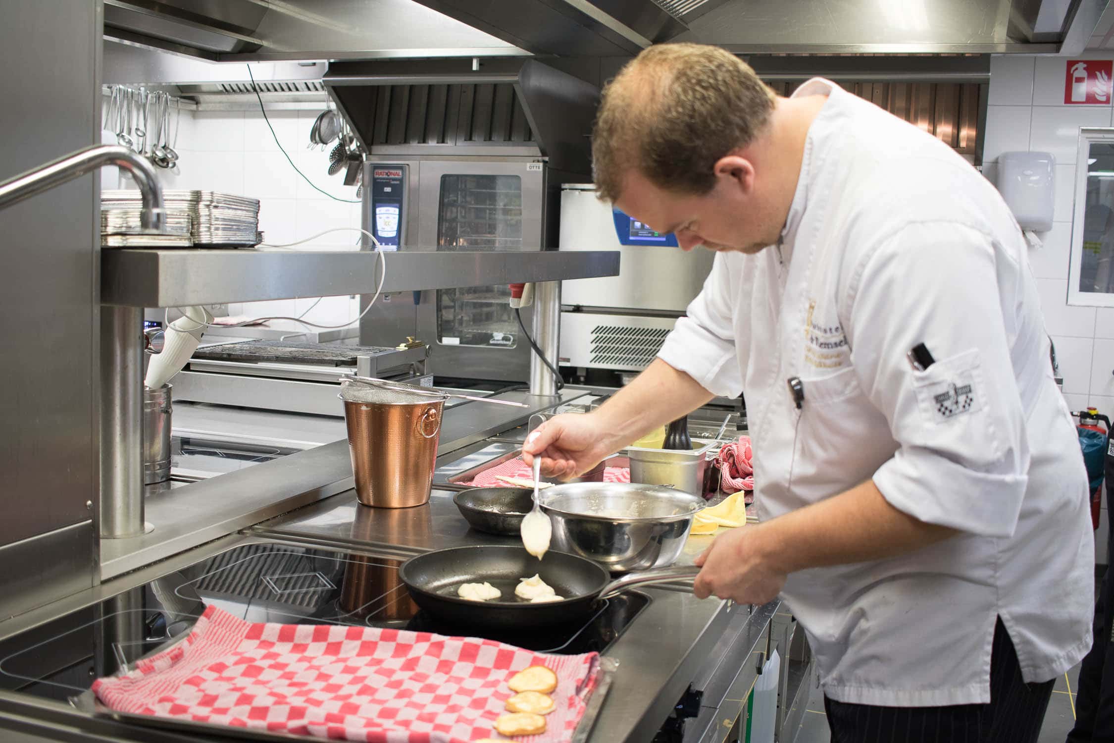 Restaurant de Wanne in Ootmarsum serviert die regionale und internationale gehobene Küche. Zutaten aus der Region, Hotel de Wiemsel, vier Sterne Premium,
