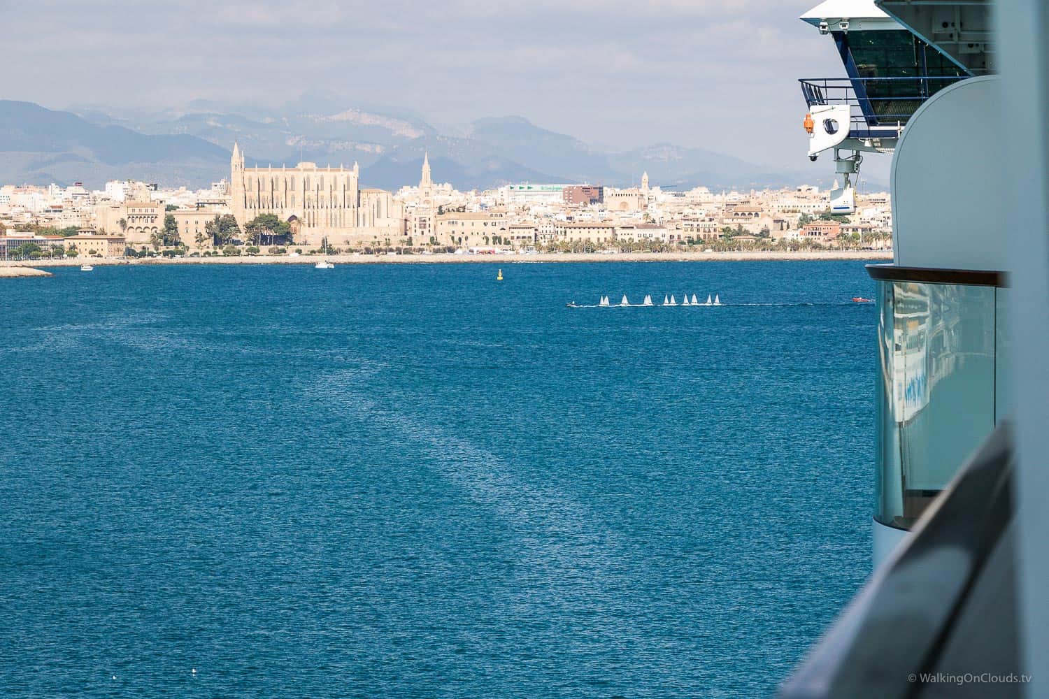 Kreuzfahrt als Best-Ager und Rentner - Kreuzfahrtblog - Vorstellung Kreuzfahrtschiffe - Einschiffung und Erfahrung auf der TUI Mein Schiff 5 - Mittelmeerkreuzfahrt - Hafen von Palma de Mallorca