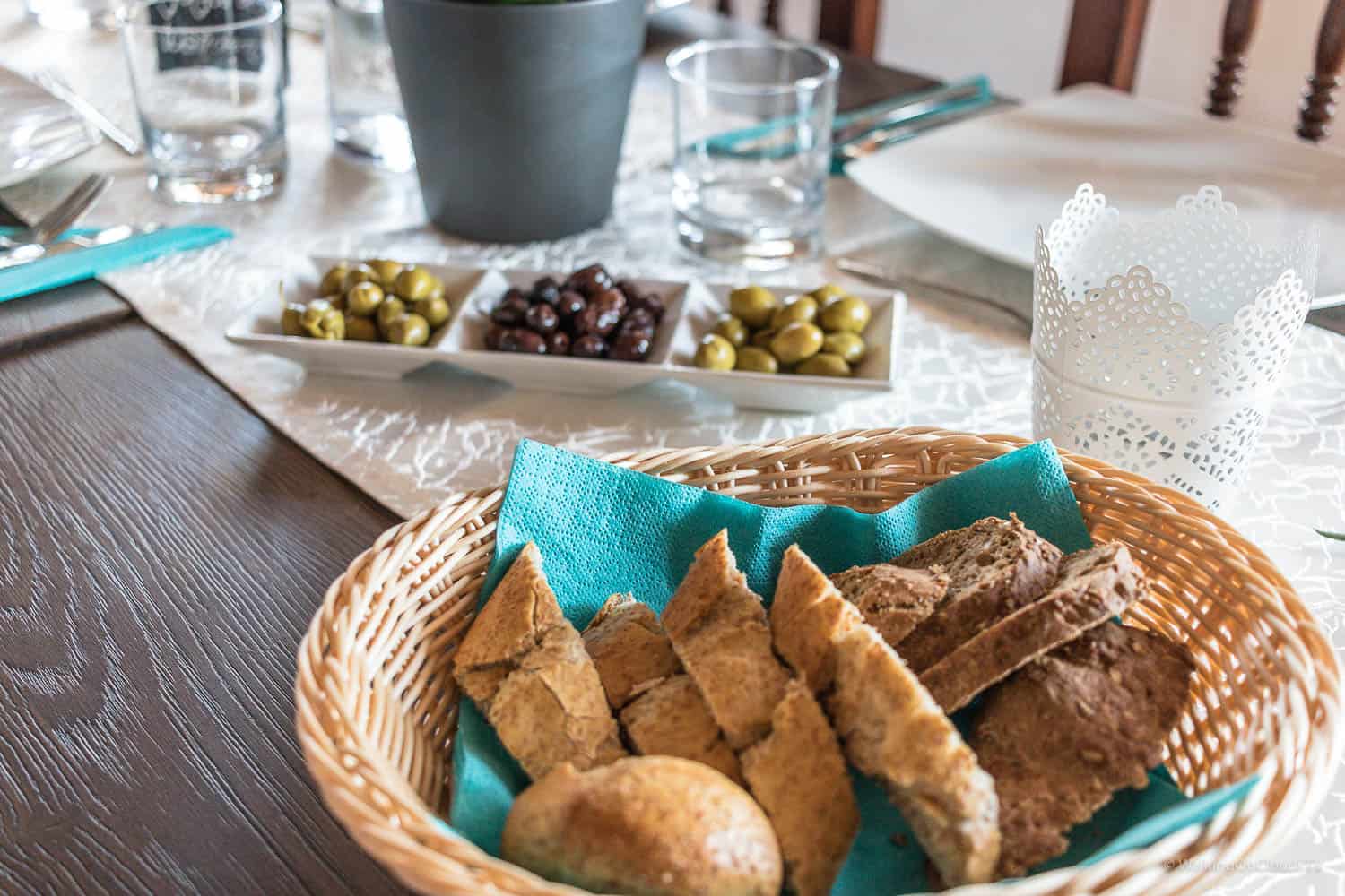 Yoga und Wandern auf Mallorca, meine ersten Erfahrungen, Retreat Finca Son Manera, Palma, Kathedrale, Arabische Bäder, Soller, walking, Best Ager, Alleinreisende