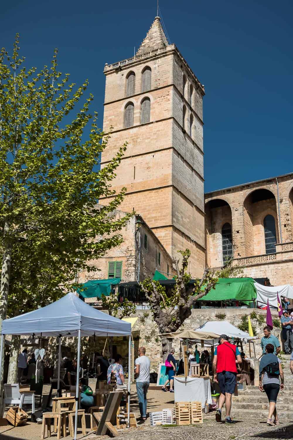 Yoga und Wandern auf Mallorca, meine ersten Erfahrungen, Retreat Finca Son Manera, Palma, Kathedrale, Arabische Bäder, Soller, walking, Best Ager, Alleinreisende