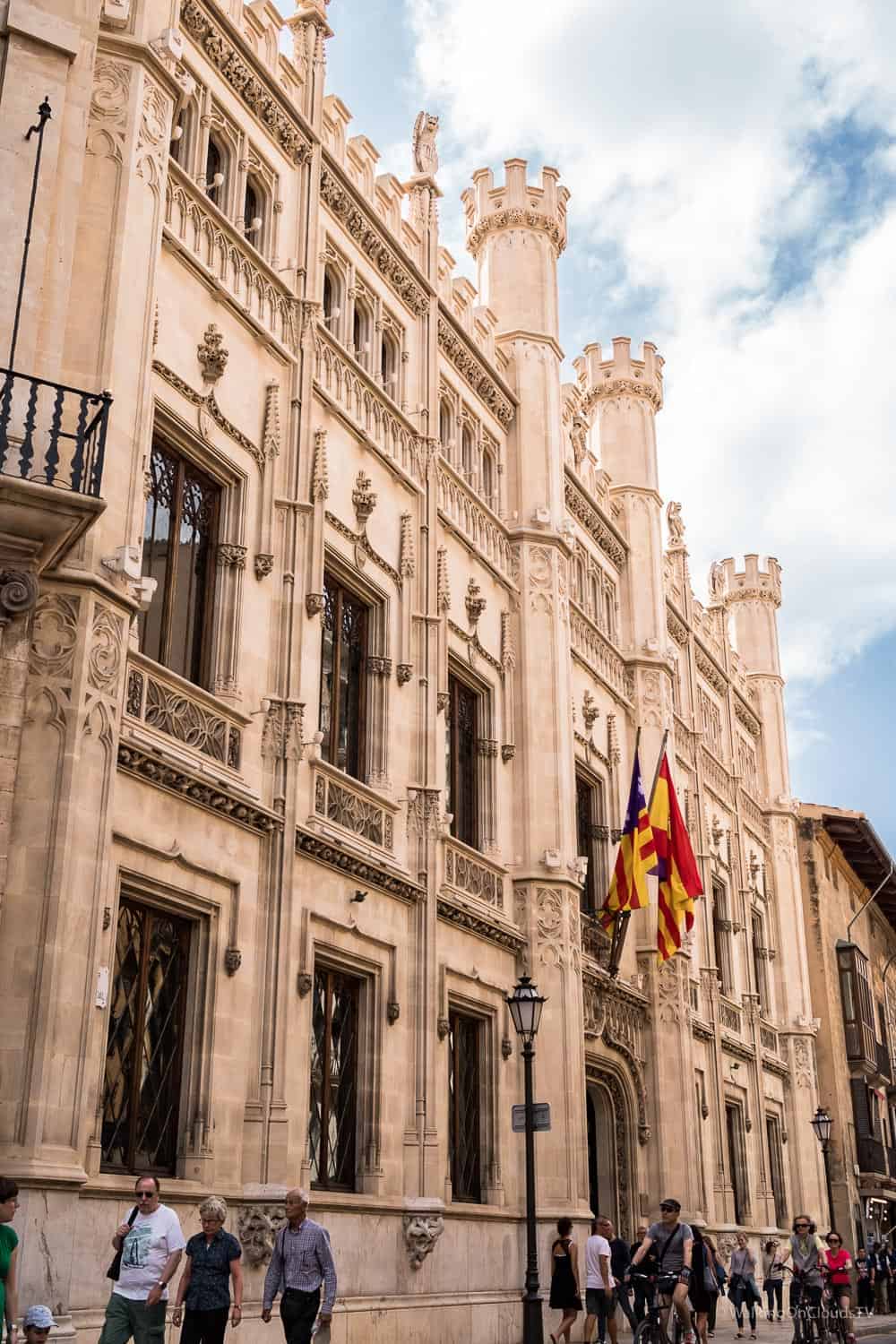 Yoga und Wandern auf Mallorca, meine ersten Erfahrungen, Retreat Finca Son Manera, Palma, Kathedrale, Arabische Bäder, Soller, walking, Best Ager, Alleinreisende