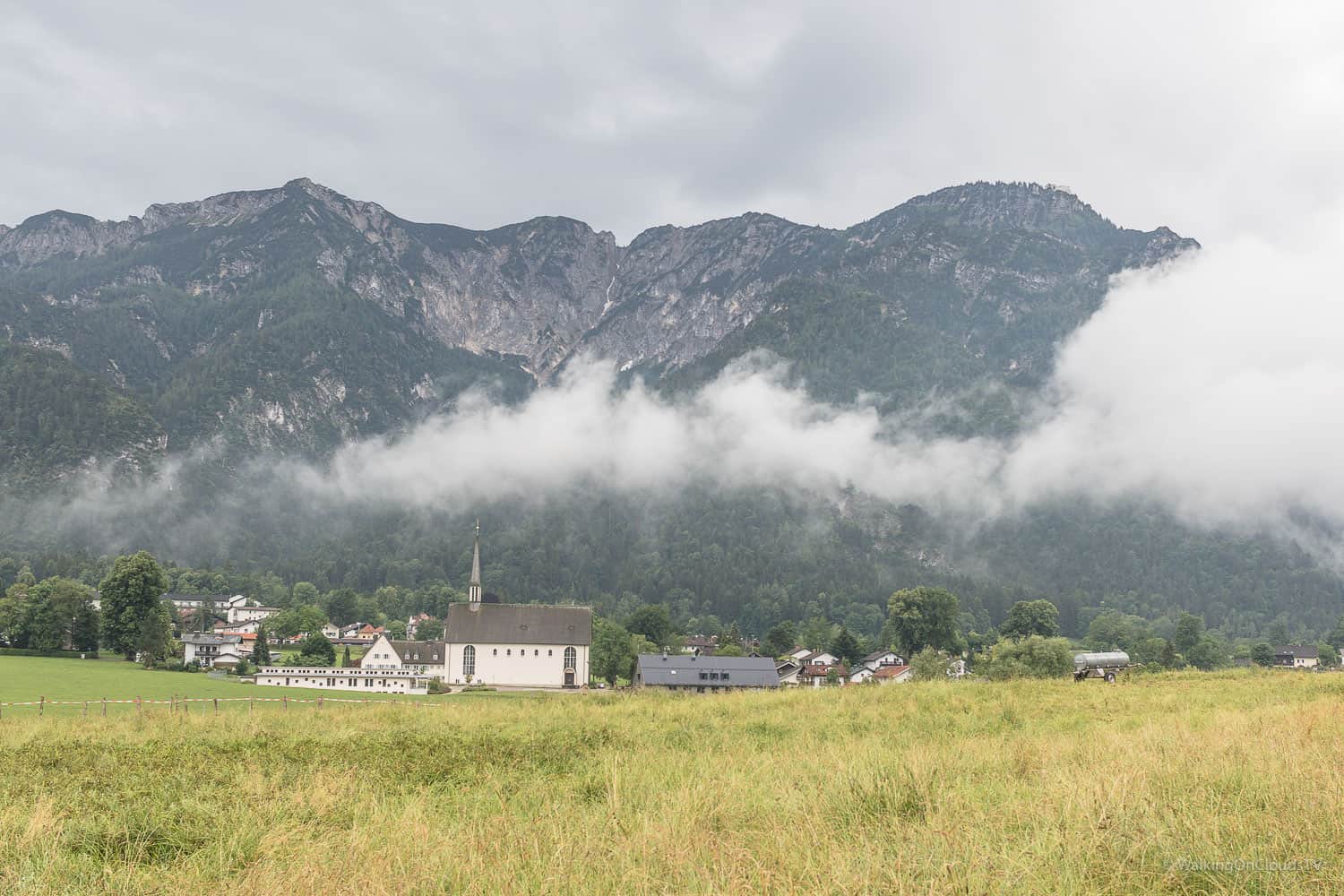 Wellnesshotel Klosterhof in Bayrisch Gmain - ideal für die kleine Auszeit. Direkte Nähe zu Bad Reichenhall und nur wenige Kilometer von Salzburg entfernt; Freilichtmuseum, Alte Saline, Predigtstuhlbahn, Erholung, Wandern, Klettern, Radtouren