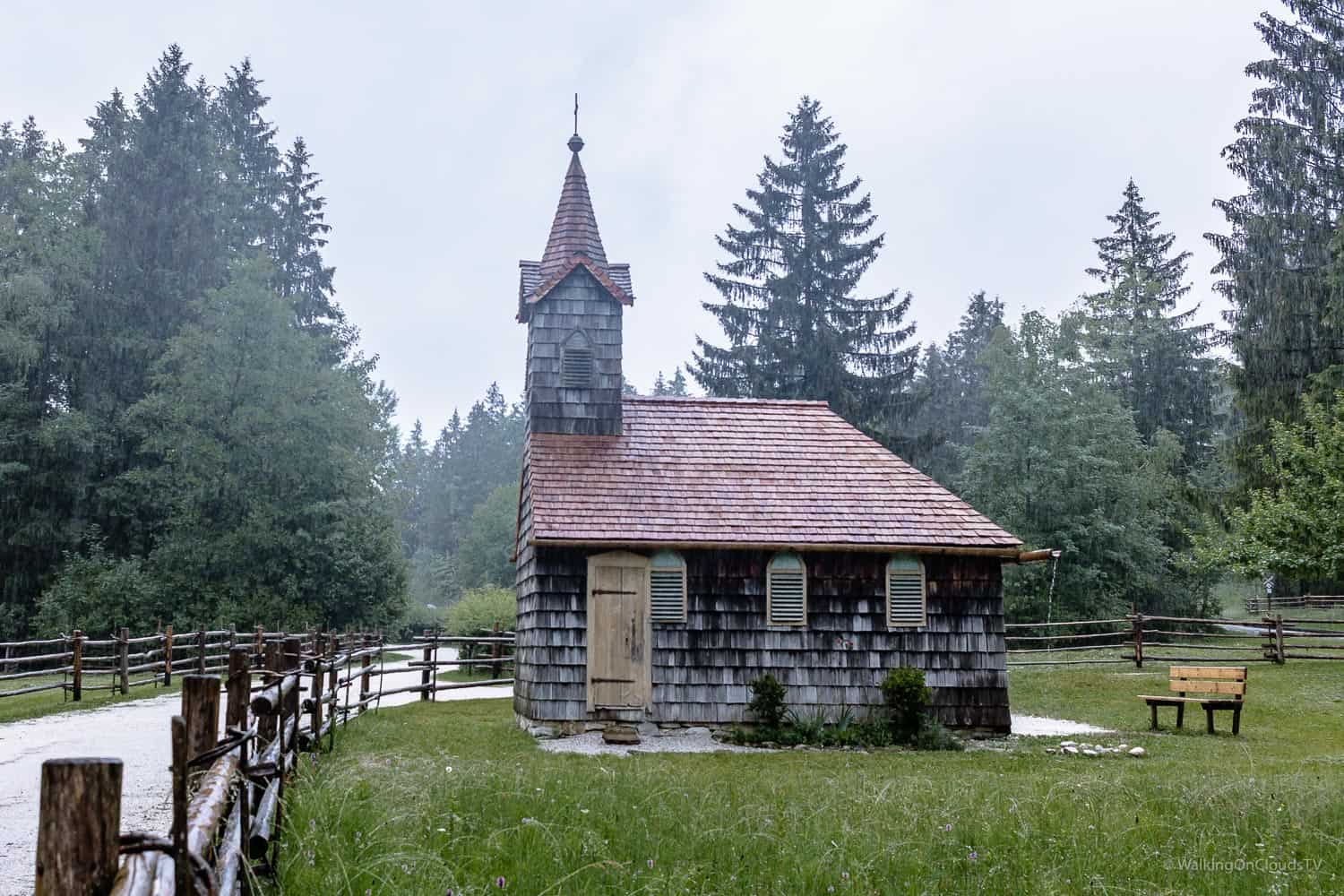 Wellnesshotel Klosterhof in Bayrisch Gmain - ideal für die kleine Auszeit. Direkte Nähe zu Bad Reichenhall und nur wenige Kilometer von Salzburg entfernt; Freilichtmuseum, Alte Saline, Predigtstuhlbahn, Erholung, Wandern, Klettern, Radtouren