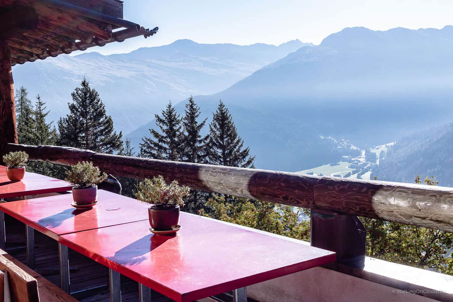 Davos - Schweiz, Tipps für einen erholsamen Urlaub. Wandern auf den Wegen von Thomas Mann und Ernst Ludwig Kirchner - Sehenswürdigkeiten - Schatzalp - Reiseblog