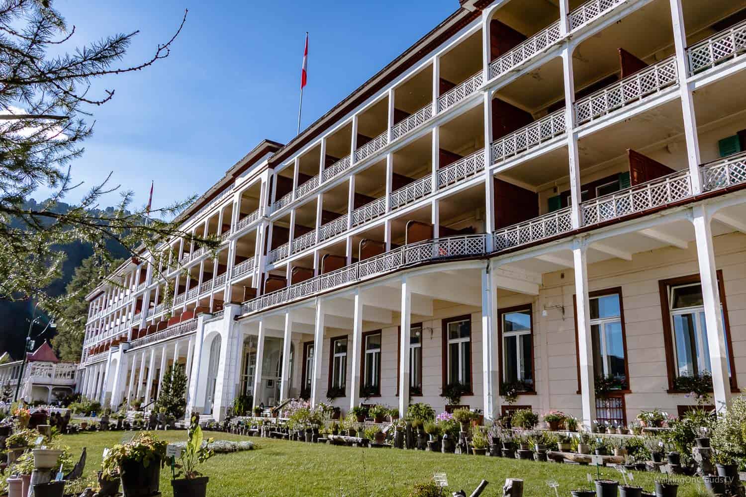 Davos - Schweiz, Tipps für einen erholsamen Urlaub. Wandern auf den Wegen von Thomas Mann und Ernst Ludwig Kirchner - Sehenswürdigkeiten - Schatzalp - Reiseblog