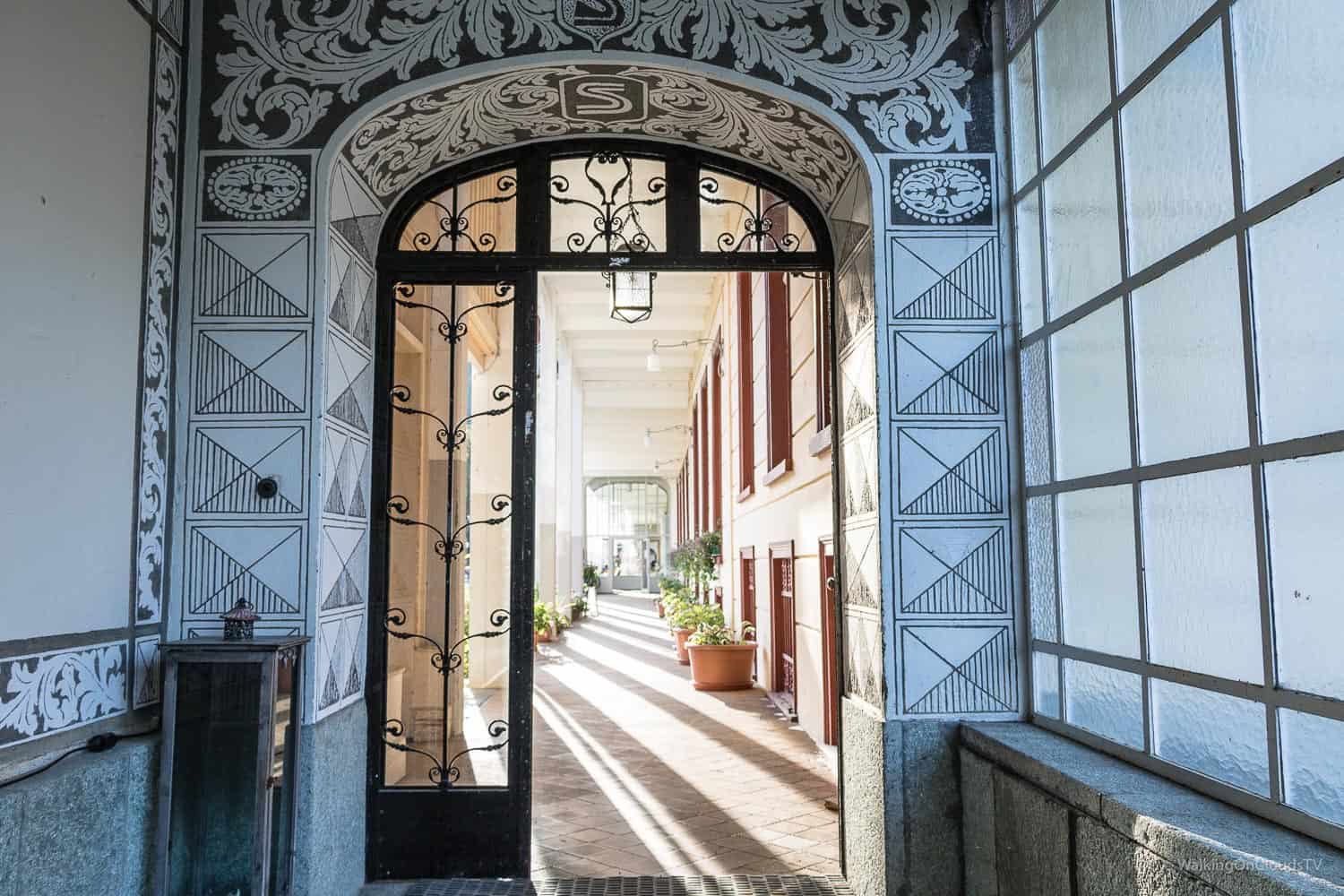 Davos - Schweiz, Tipps für einen erholsamen Urlaub. Wandern auf den Wegen von Thomas Mann und Ernst Ludwig Kirchner - Sehenswürdigkeiten - Schatzalp - Reiseblog