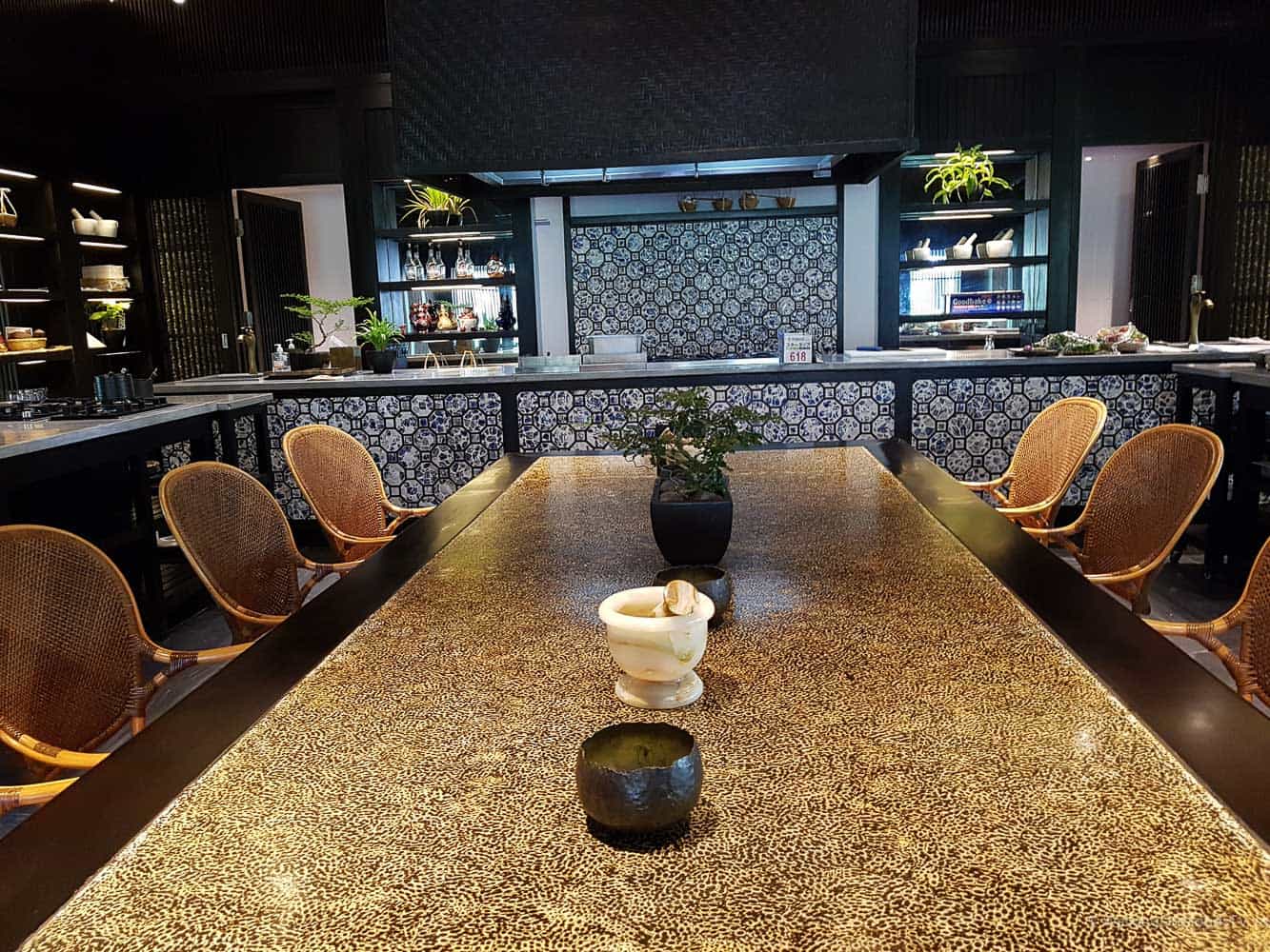 Das Four Seasons Resort - The Nam Hai - Hoi An, Vietnam. 100 Villen verteilt auf 35 Hektar direkt am Meer, riesige Poollandschaft, Spa, Wellness, fantastisches Essen, Erholung und Entspannung vom Feinsten