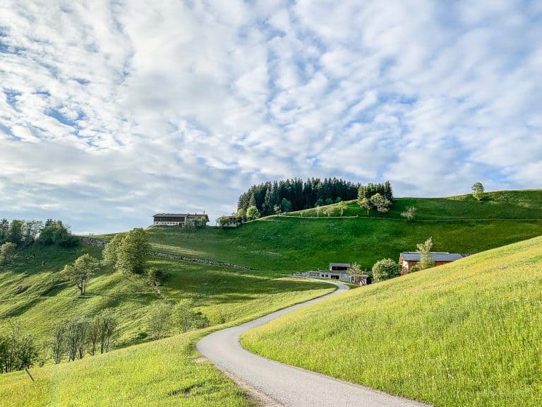 Yoga im Chiemgau - Mountain Retreat Center, Meditation, Auszeit, entspannen, relaxen, wandern, mountainbiken, Chiemgauer-Alpen, Best-Ager