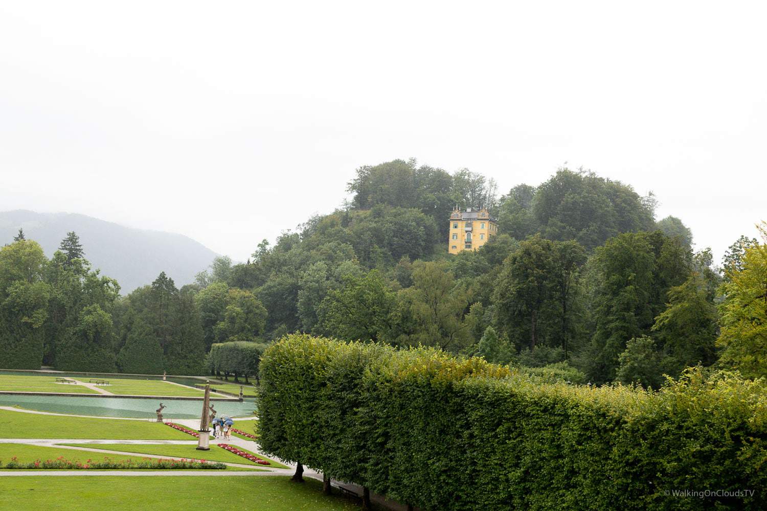 Salzburg erleben - Salzburger Festspiele und Sehenswürdigkeiten - Festung - Mozarthaus - Festspielhaus - Felsenreitschule - DomQuatier Museum - Fackeltanz - Residenzplatz