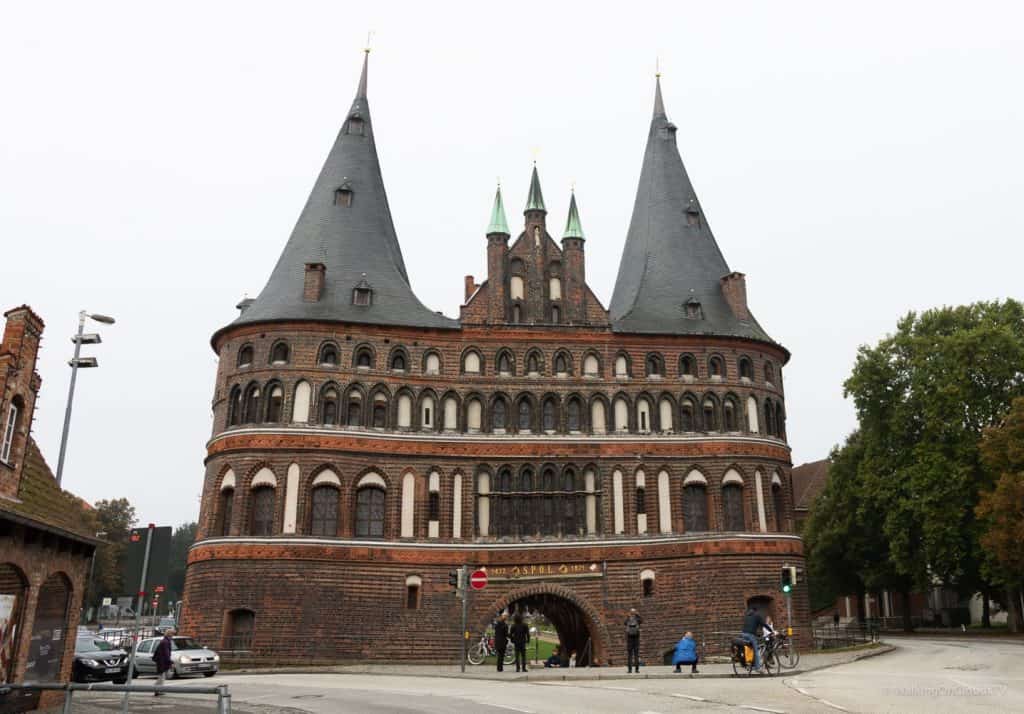 Hansestadt Lübeck - Historische Altstadt mit dem Holstentor und vielen weiteren Sehenswürdigkeiten wie Hansemuseum, Buddenbrookhaus, Günter-Grass-Haus, Museum Behnhaus Drägerhaus