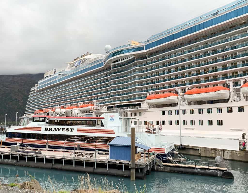 Alaska-Kreuzfahrt Princess Cruises - Royal Princess - Einschiffen - erster Eindruck - Kreuzfahrt erleben als Single, Best-Ager und Rentner - Was bietet das Schiff